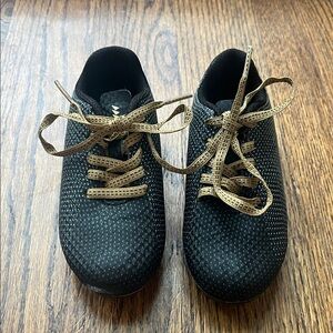 DSG Kids soccer cleats